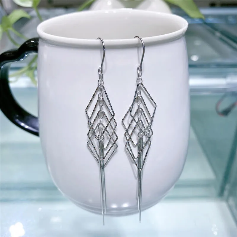Rhombus Ear Thread